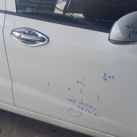 Tân trang dàn áo xe